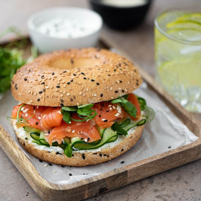 Bagel salmon